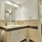 Hébergement de vacances Lujoso Adosado Frente Al Mar Con Piscina Y Jardin - Riviera Andaluza 3 Estepona