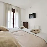 Lujoso Adosado Frente Al Mar Con Piscina Y Jardin - Riviera Andaluza 3