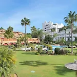 Lujoso Adosado Frente Al Mar Con Piscina Y Jardin - Riviera Andaluza 3