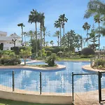 Lujoso Adosado Frente Al Mar Con Piscina Y Jardin - Riviera Andaluza 3 Hébergement de vacances