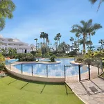 Hébergement de vacances Lujoso Adosado Frente Al Mar Con Piscina Y Jardin - Riviera Andaluza 3 *