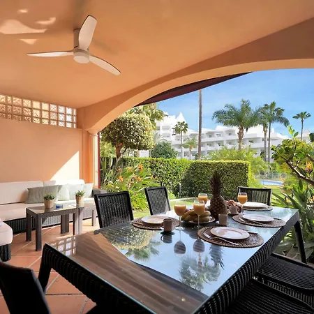 Casa de Férias Lujoso Adosado Frente Al Mar Con Piscina Y Jardín - Riviera Andaluza 3 *