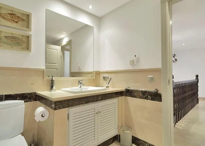 Lujoso Adosado Frente Al Mar Con Piscina Y Jardin - Riviera Andaluza 3 * Естепона