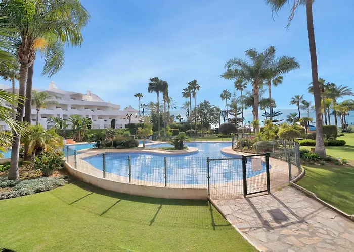 Casa de Férias Lujoso Adosado Frente Al Mar Con Piscina Y Jardín - Riviera Andaluza 3 *
