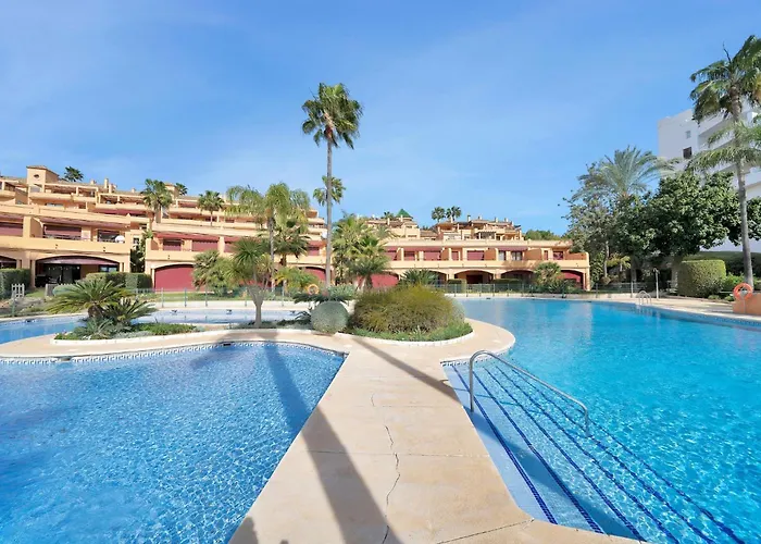 Lujoso Adosado Frente Al Mar Con Piscina Y Jardin - Riviera Andaluza 3 Feriehus Estepona