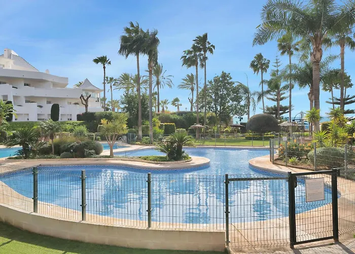 Lujoso Adosado Frente Al Mar Con Piscina Y Jardin - Riviera Andaluza 3 Feriehus