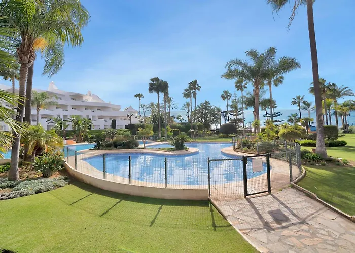 Lujoso Adosado Frente Al Mar Con Piscina Y Jardin - Riviera Andaluza 3 * Estepona