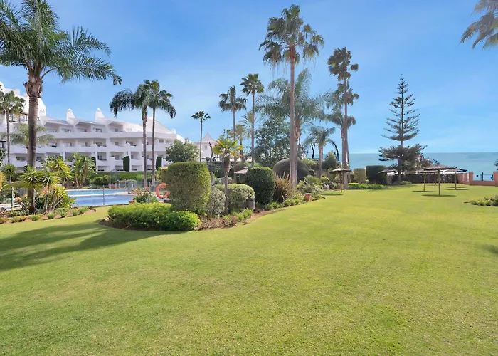 Lujoso Adosado Frente Al Mar Con Piscina Y Jardin - Riviera Andaluza 3